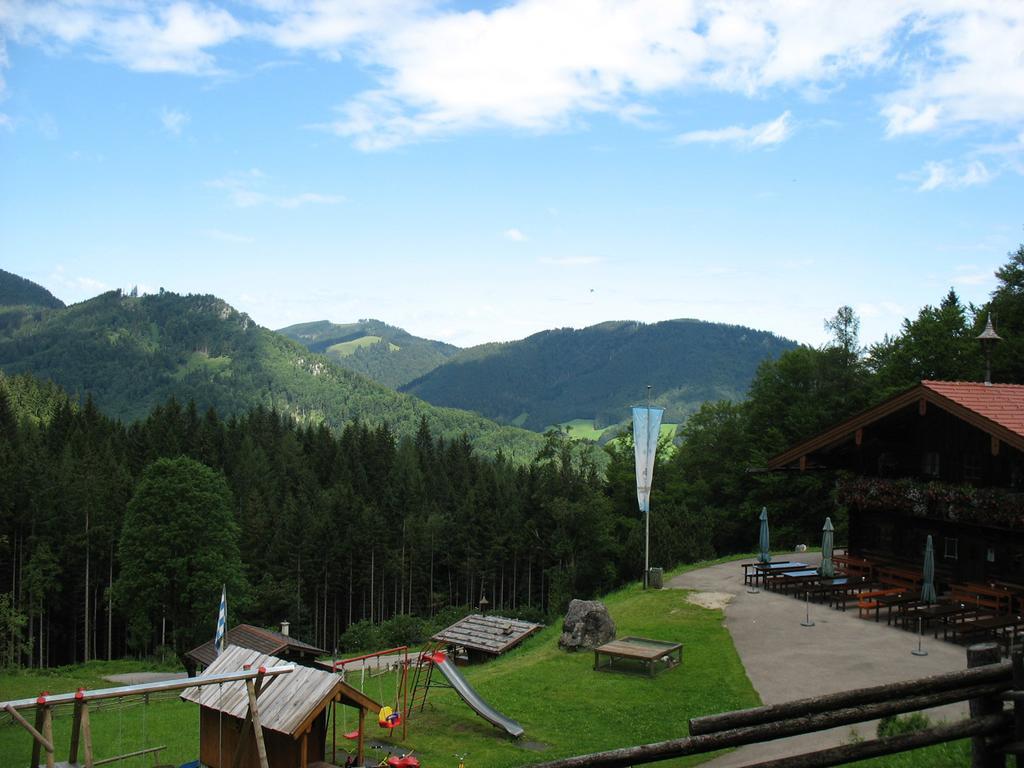 Almbruennerl Die Almhuette Auf Der Raffner Alm Рупольдінг Номер фото